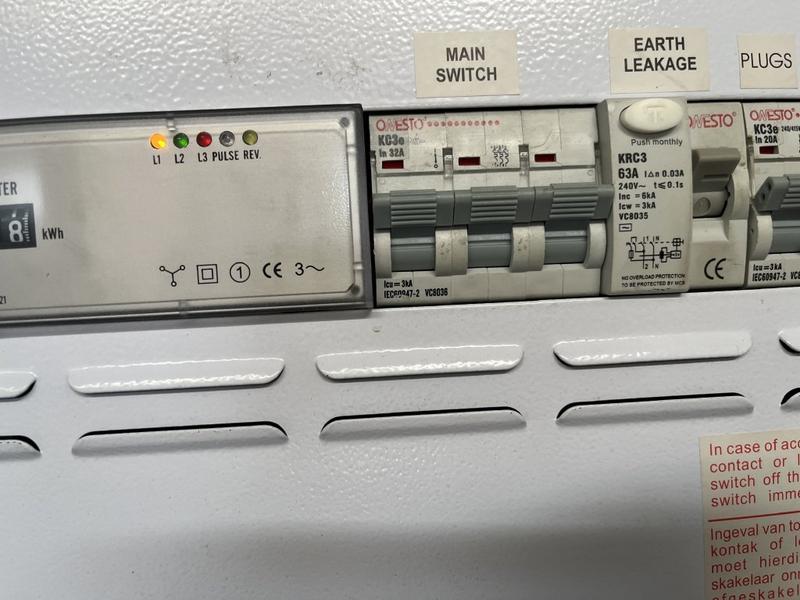 To Let commercial Property for Rent in Maitland Western Cape